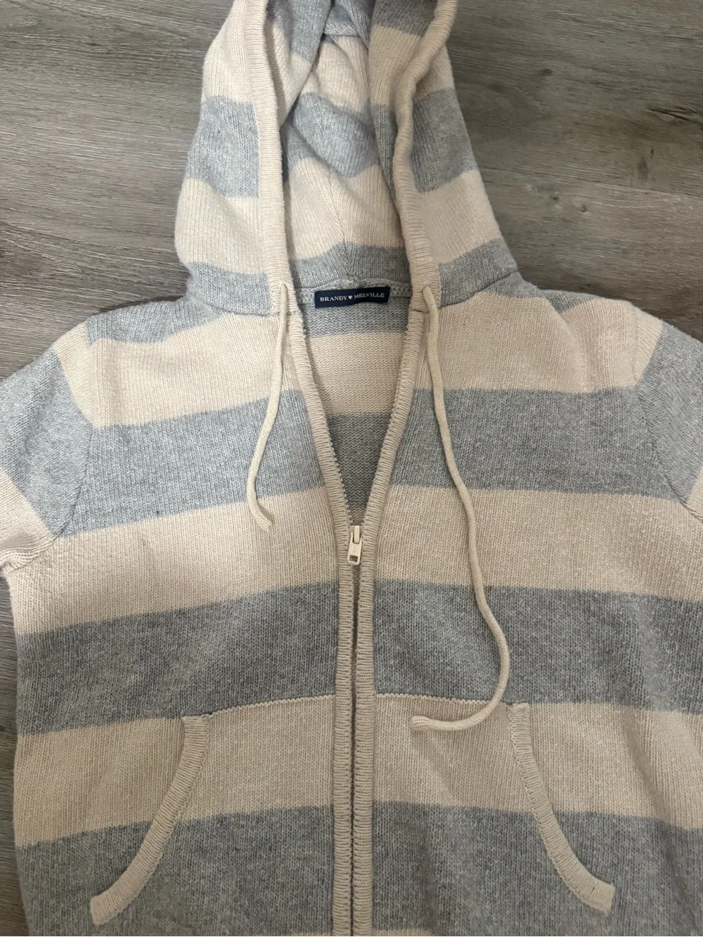 Brandy Melville zip up